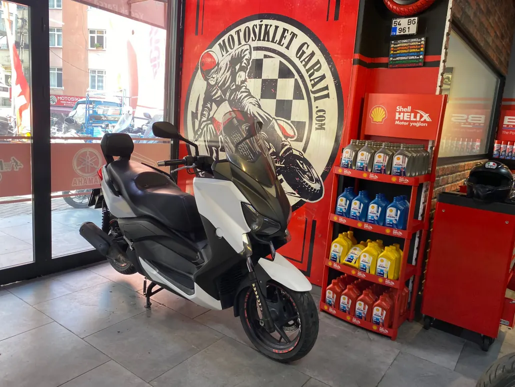 Motosiklet lastik ve fren servisi